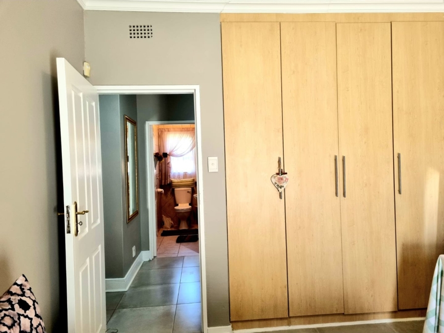 4 Bedroom Property for Sale in El Toro Park Northern Cape